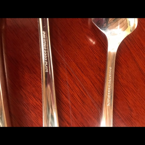 Prestige Plate Utensil Set - Picture 5 of 7